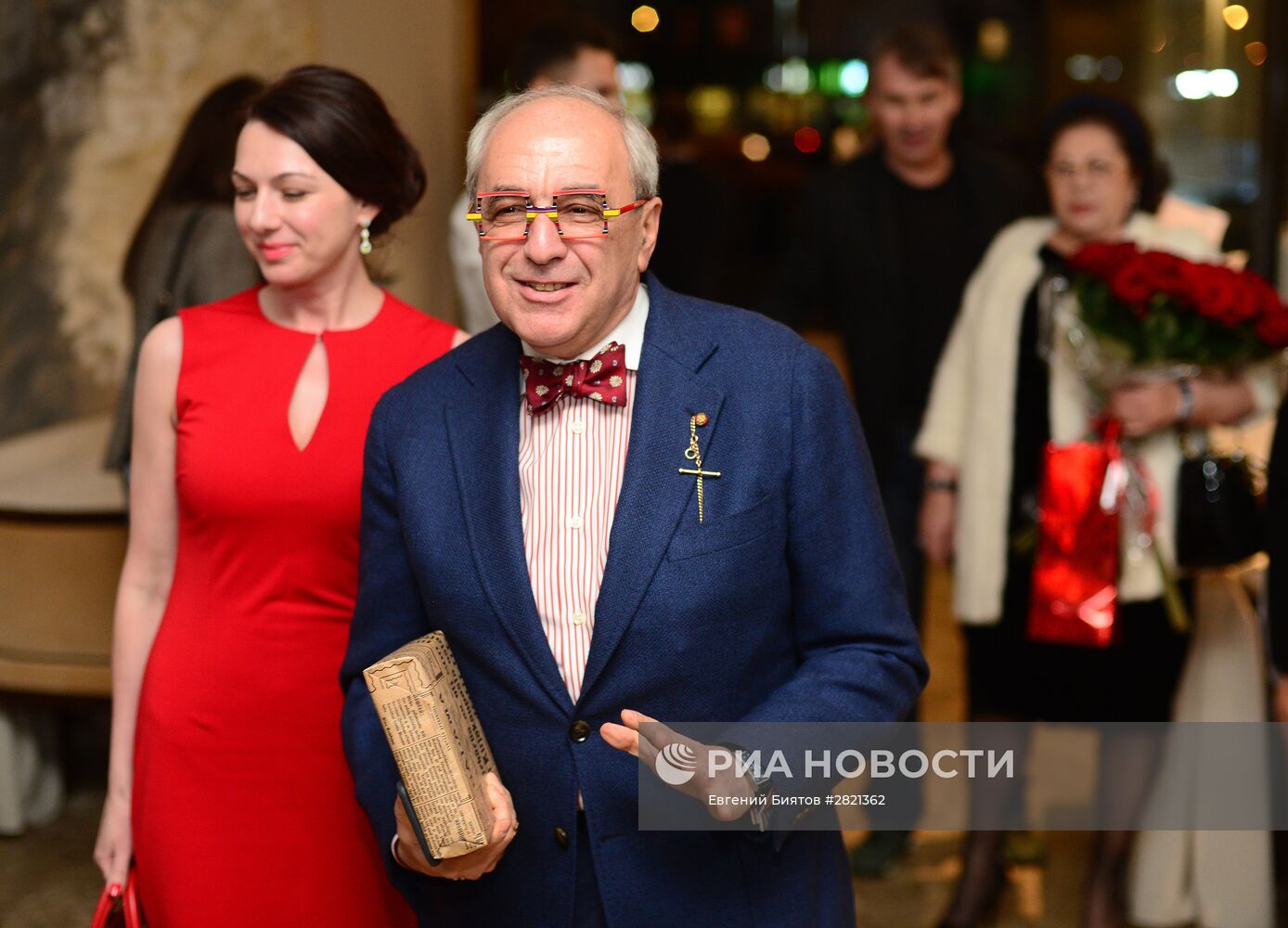 60-летний юбилей художника Никаса Сафронова