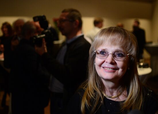 60-летний юбилей художника Никаса Сафронова