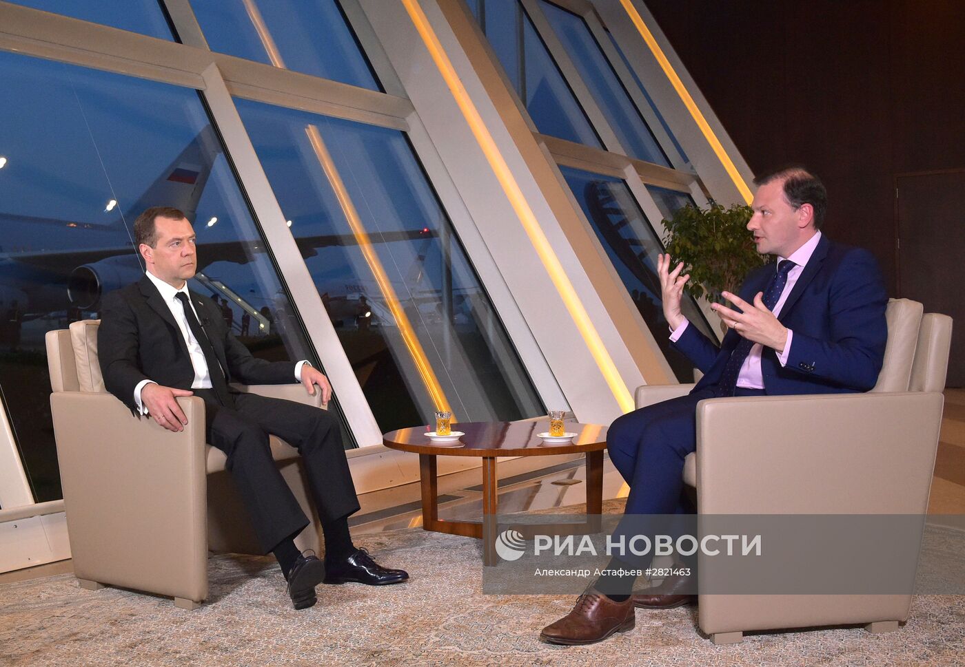 Премьер-министр РФ Д. Медведев дал интервью ведущему программы "Вести в субботу" С. Брилеву
