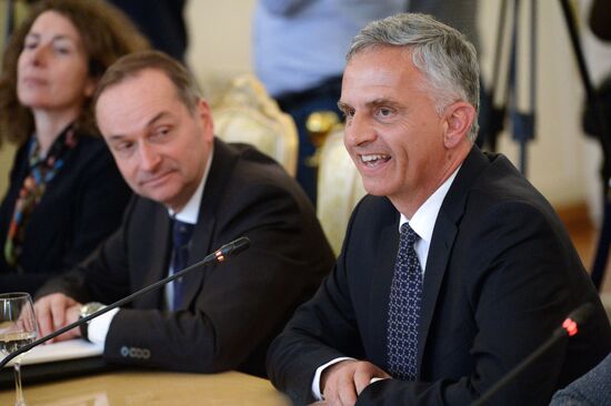Встреча главы МИД РФ С. Лаврова с министром иностранных дел Швейцарии Д. Буркхальтером