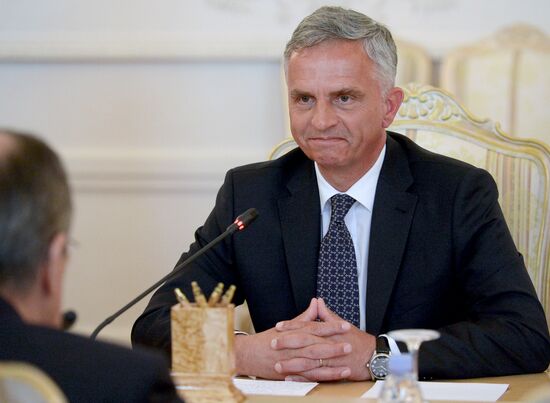Встреча главы МИД РФ С. Лаврова с министром иностранных дел Швейцарии Д. Буркхальтером