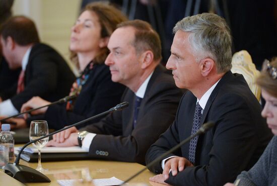 Встреча главы МИД РФ С. Лаврова с министром иностранных дел Швейцарии Д. Буркхальтером