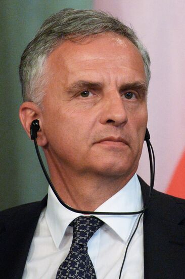 Встреча главы МИД РФ С. Лаврова с министром иностранных дел Швейцарии Д. Буркхальтером