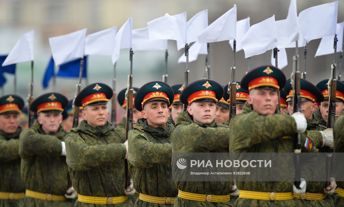 В Подмосковье начались тренировки перед военным парадом 9 мая