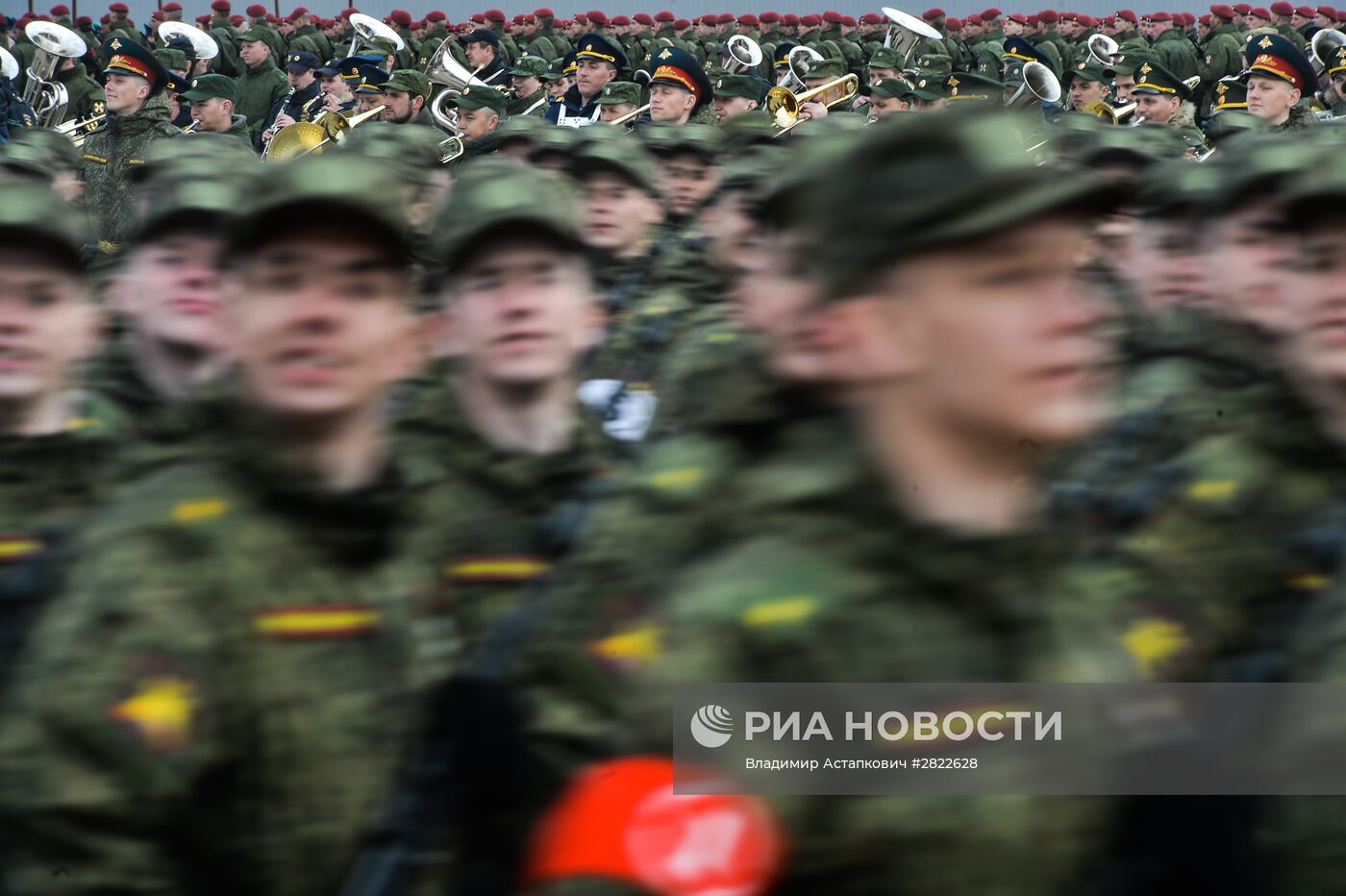 В Подмосковье начались тренировки перед военным парадом 9 мая