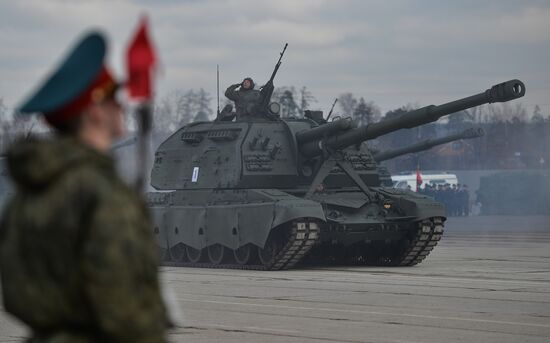 В Подмосковье начались тренировки перед военным парадом 9 мая