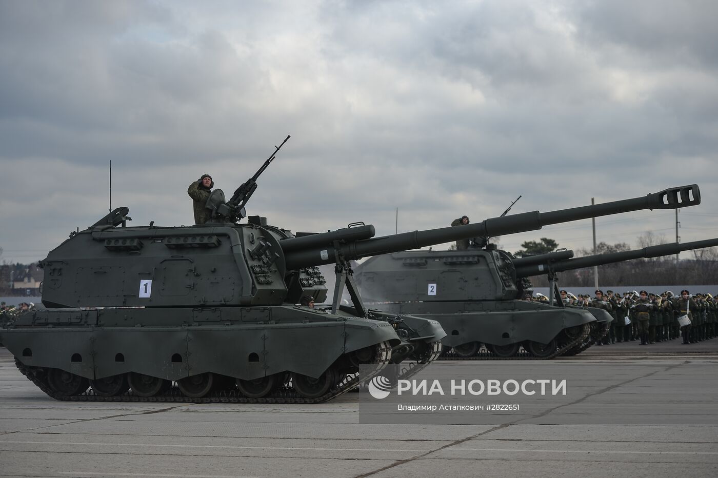 В Подмосковье начались тренировки перед военным парадом 9 мая