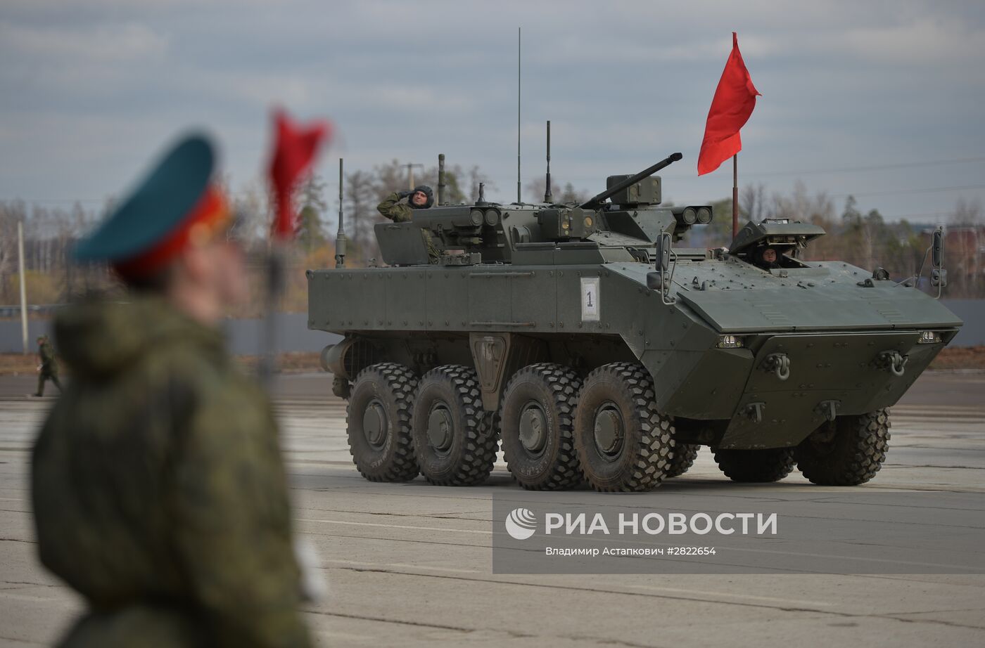 В Подмосковье начались тренировки перед военным парадом 9 мая