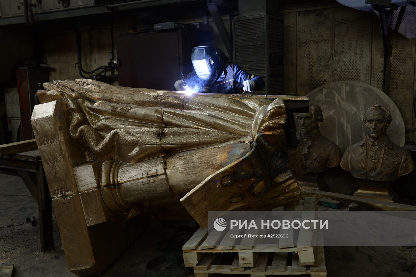 Изготовление памятника императрице Екатерине Великой для установки в Симферополе