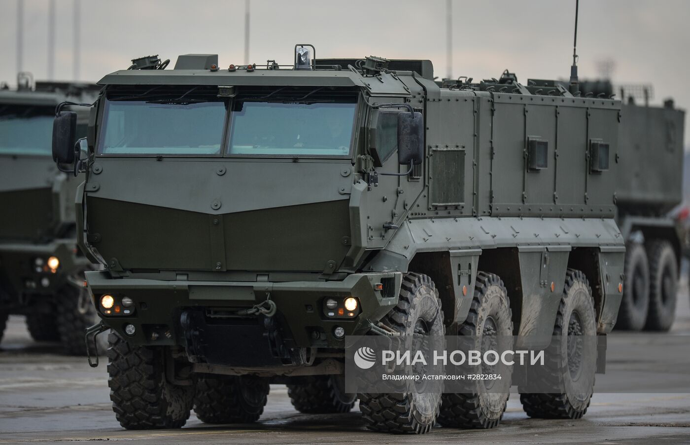 В Подмосковье начались тренировки перед военным парадом 9 мая