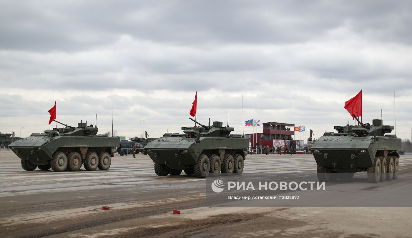 В Подмосковье начались тренировки перед военным парадом 9 мая