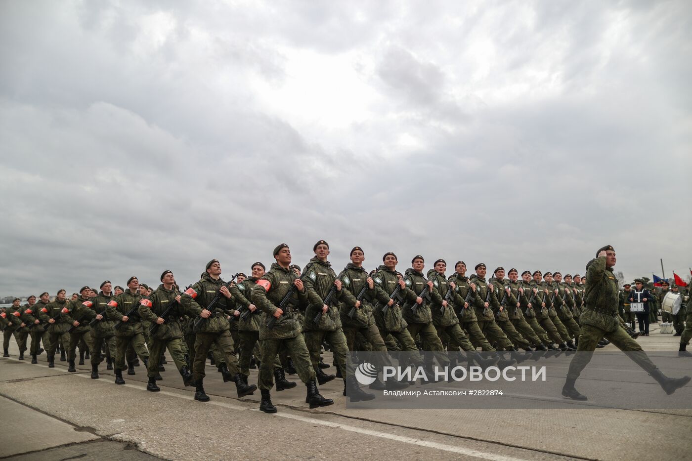 В Подмосковье начались тренировки перед военным парадом 9 мая