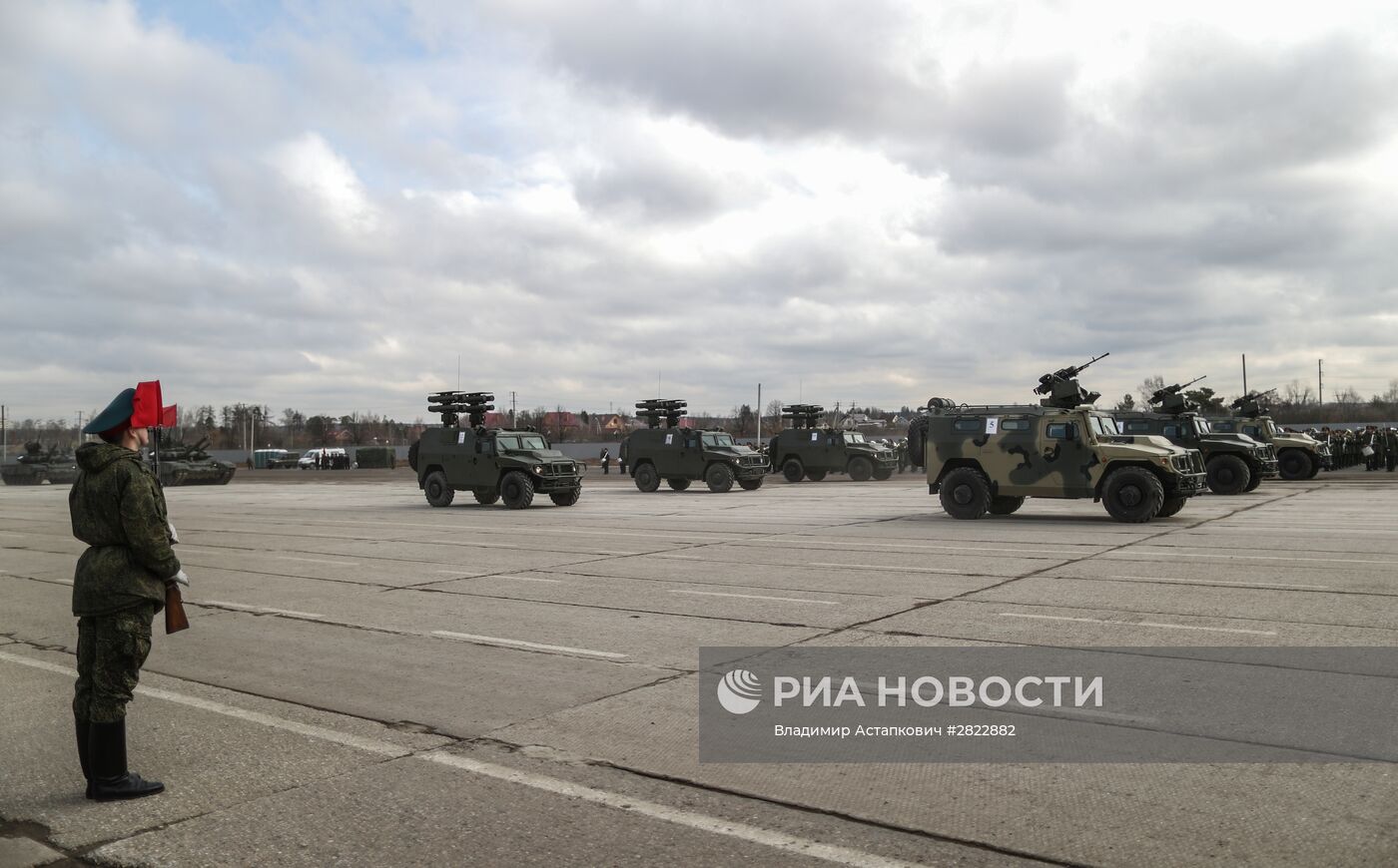 В Подмосковье начались тренировки перед военным парадом 9 мая