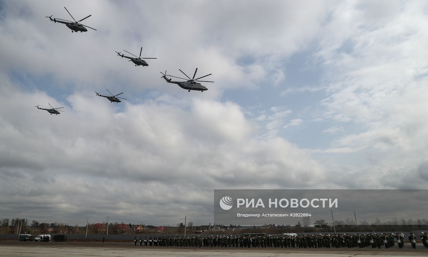 В Подмосковье начались тренировки перед военным парадом 9 мая