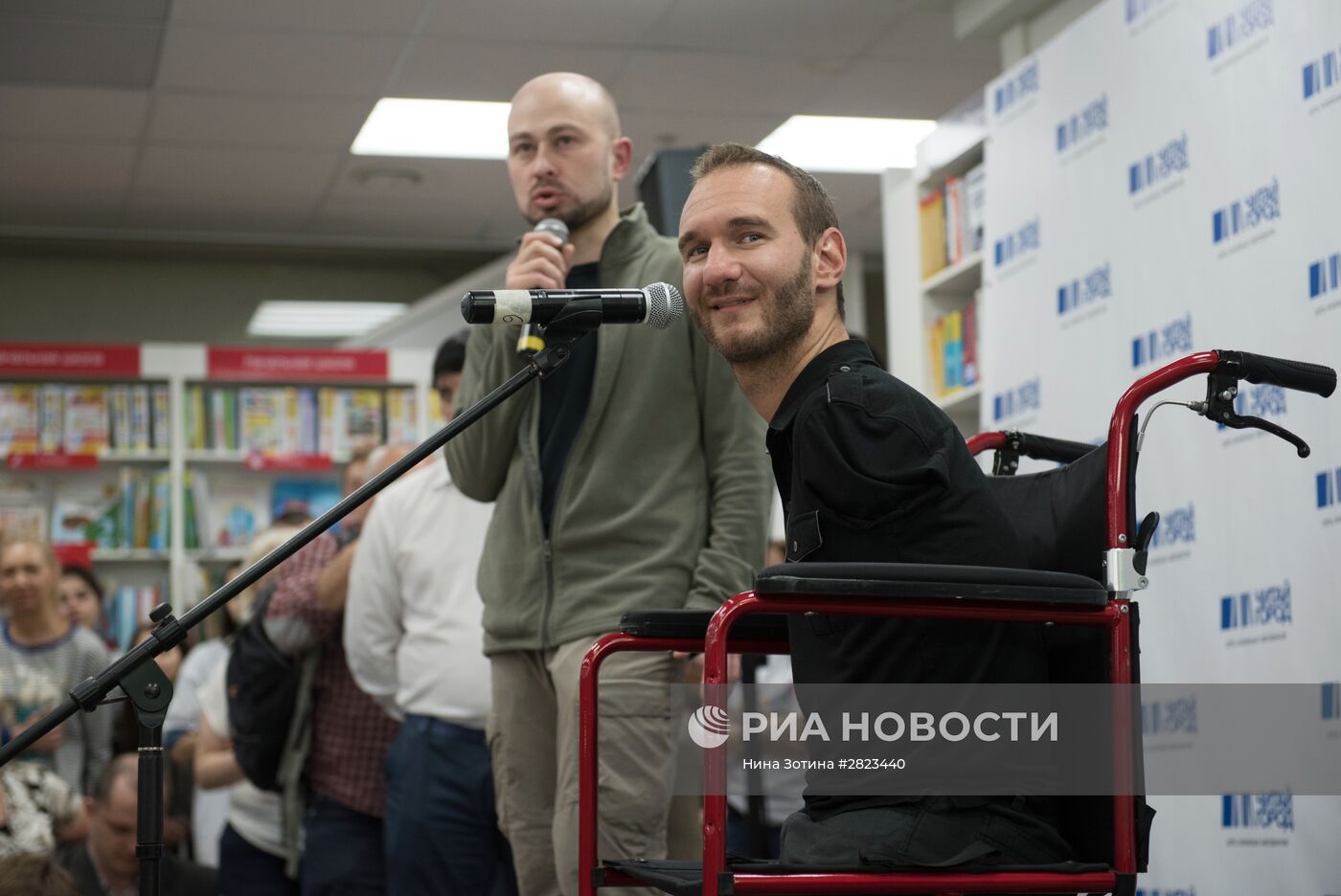 Писатель и меценат Ник Вуйчич посетил Сочи