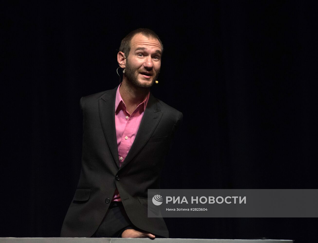 Писатель и меценат Ник Вуйчич посетил Сочи