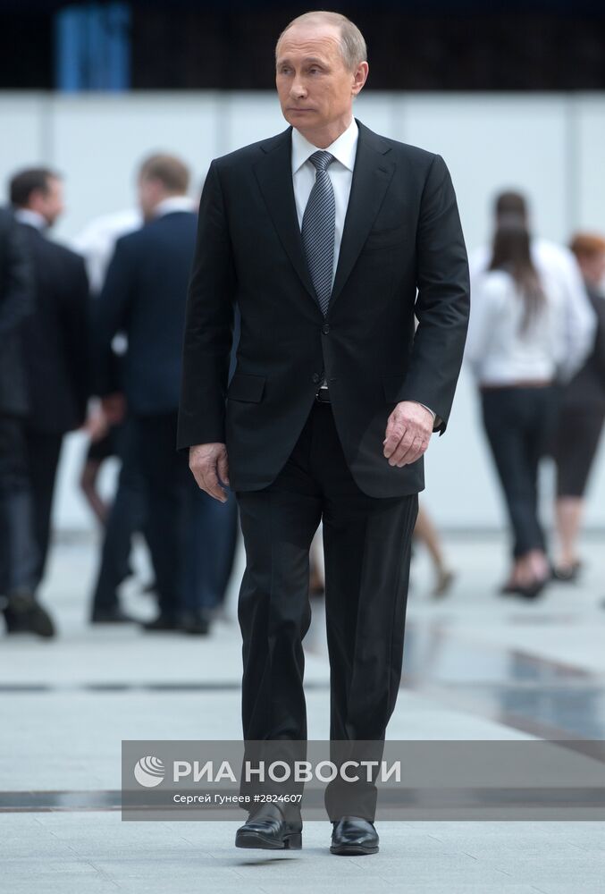 "Прямая линия" с президентом РФ В. Путиным