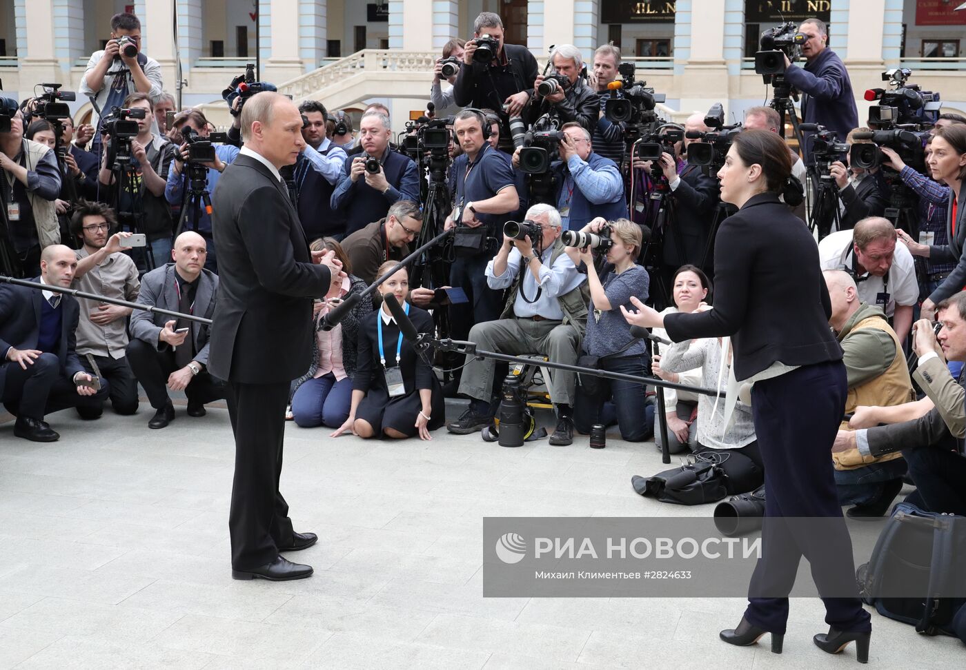 "Прямая линия" с президентом РФ В. Путиным