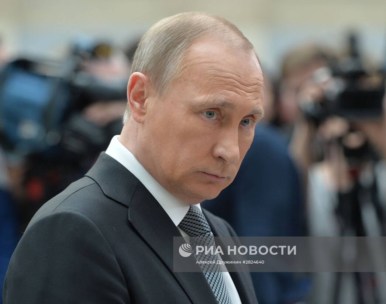 "Прямая линия" с президентом РФ В. Путиным