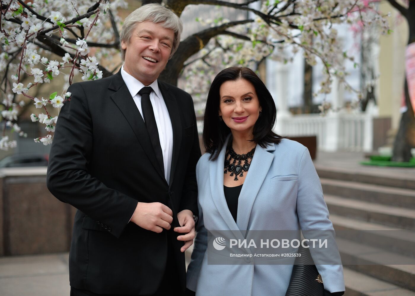 Премьера спектакля "Скажите, люди, куда идет этот поезд…"