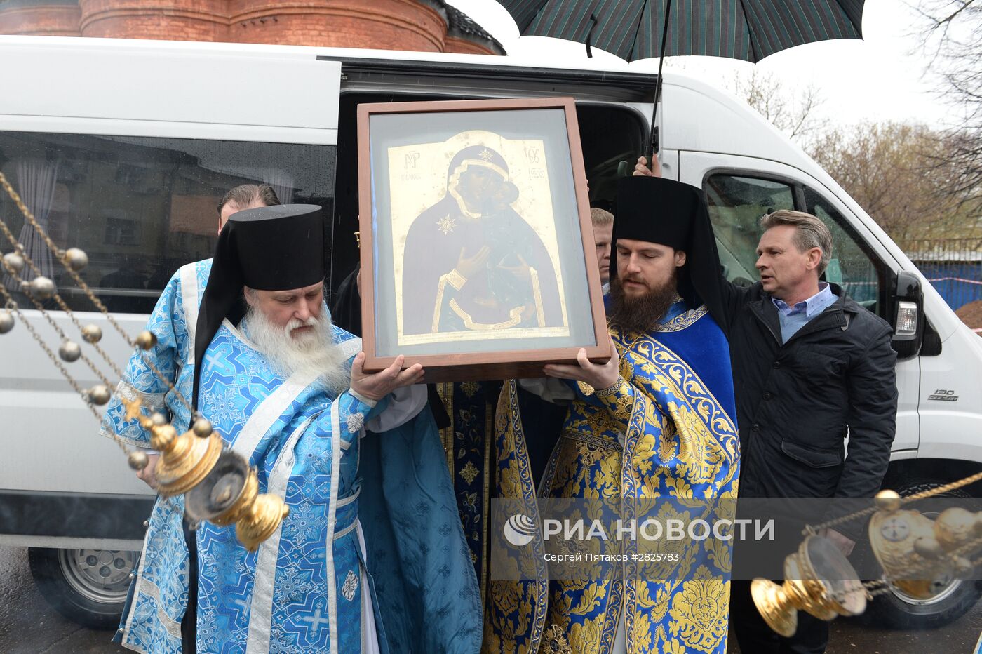 Демонстрация иконы Толгской Богоматери в Высоко-Петровском монастыре