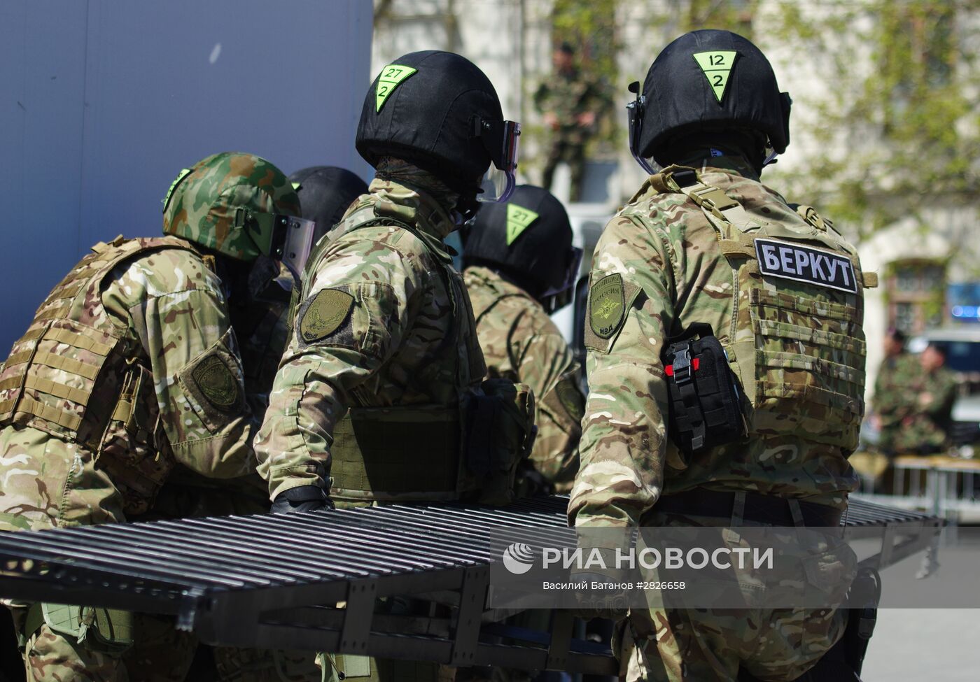 Показательные выступления сотрудников МВД в Севастополе