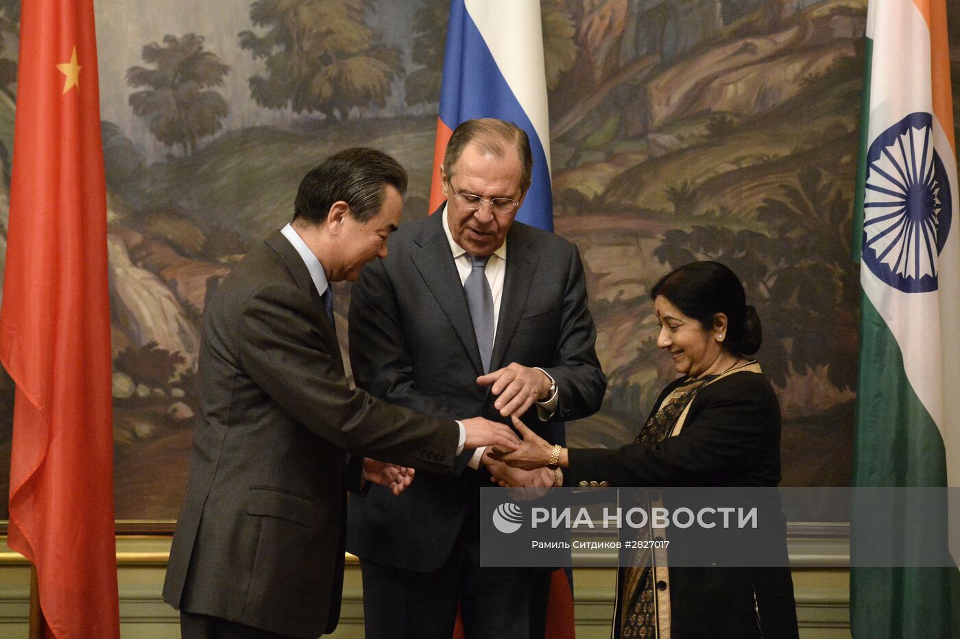 Пленарное заседание министров иностранных дел России, Индии и Китая (РИК)