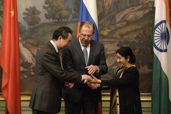 Пленарное заседание министров иностранных дел России, Индии и Китая (РИК)