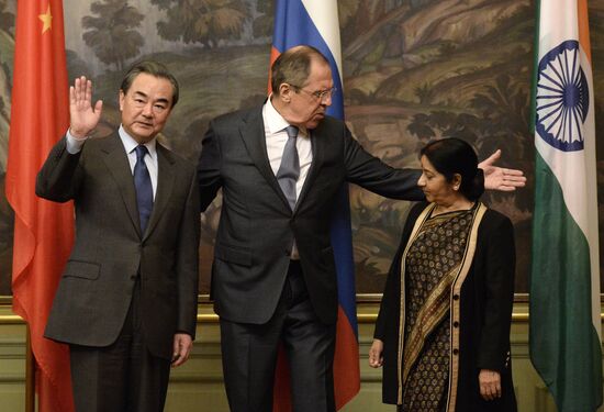 Пленарное заседание министров иностранных дел России, Индии и Китая (РИК)