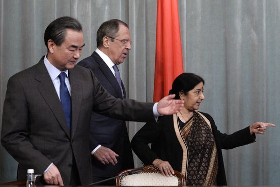 Пленарное заседание министров иностранных дел России, Индии и Китая (РИК)