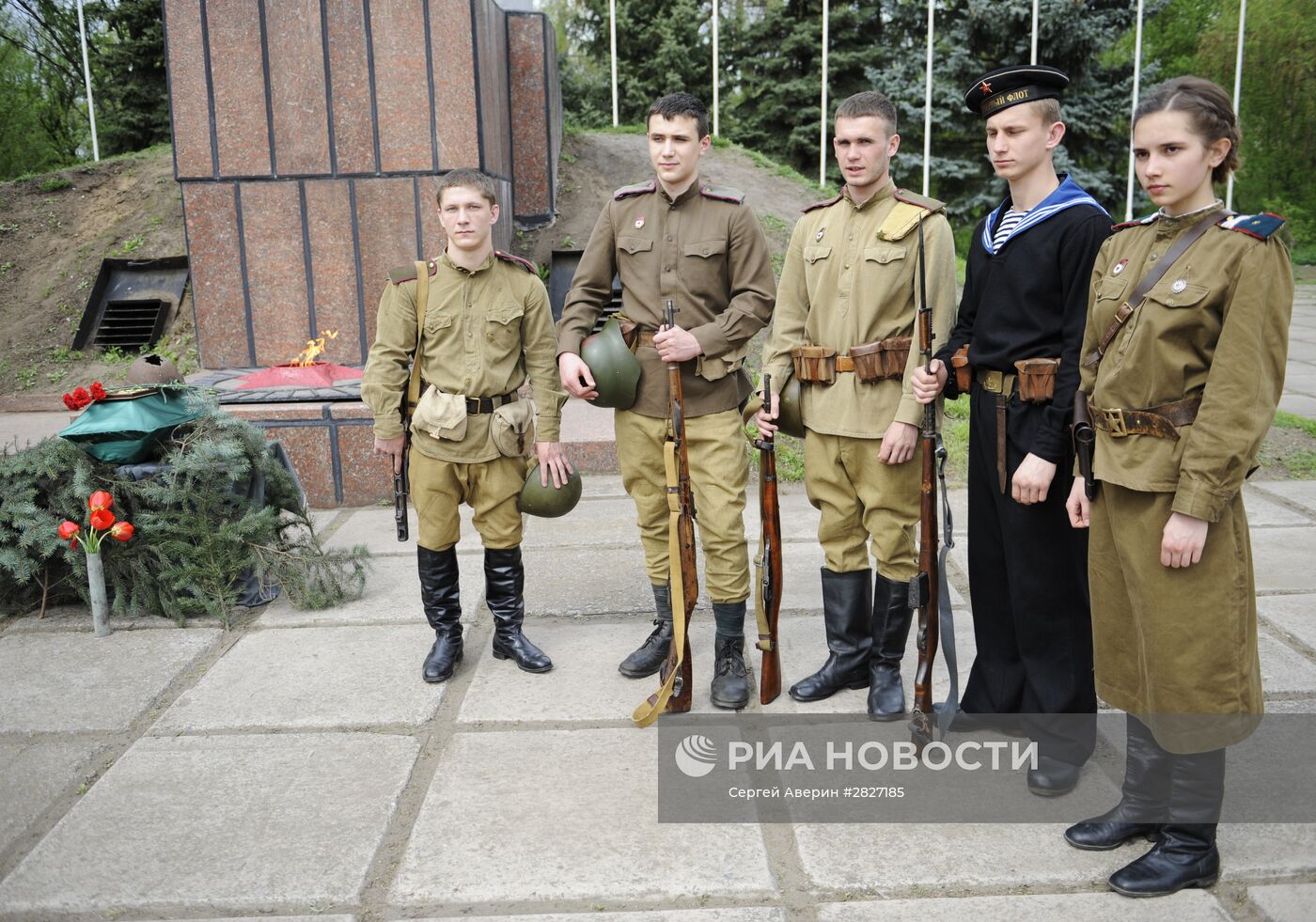 Передача РФ останков военнослужащего, погибшего в 1943 году в ходе боев за Славянск