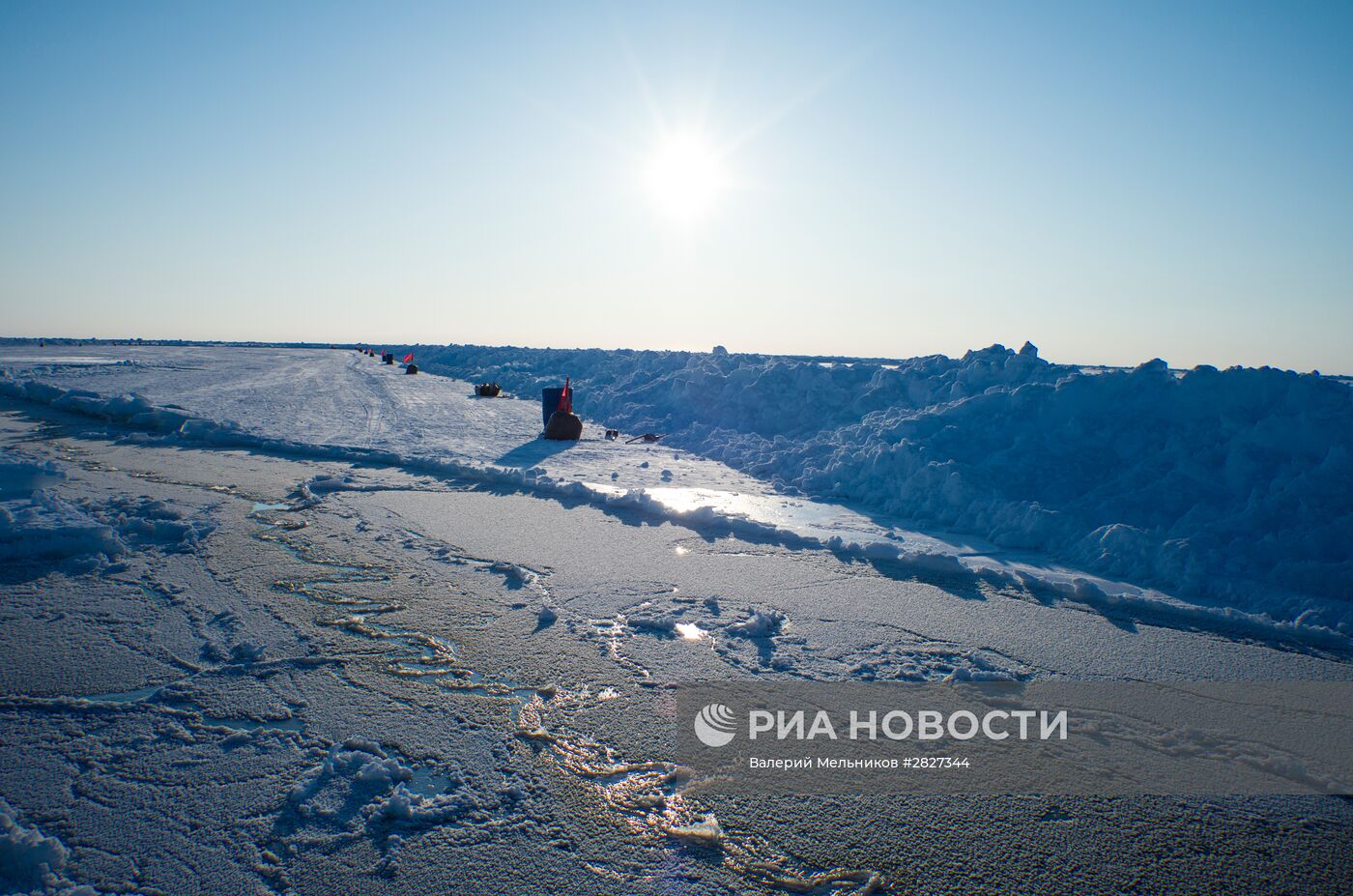 Дрейфующий ледовый лагерь "Барнео" в Арктике