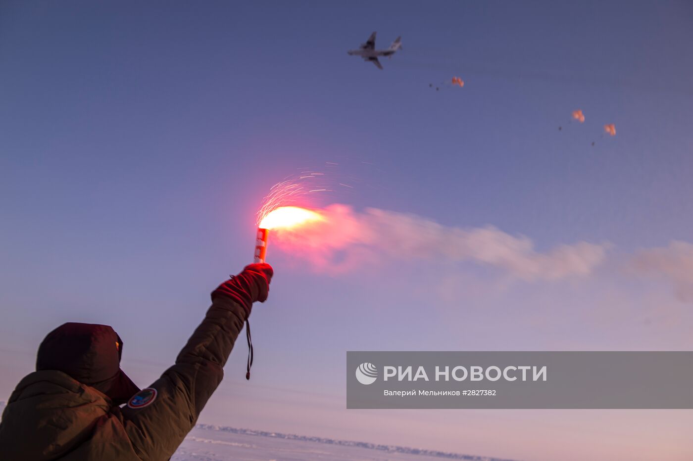 Дрейфующий ледовый лагерь "Барнео" в Арктике