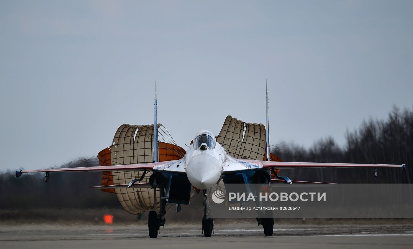 Совместная тренировка групп парадного строя авиации к Параду Победы