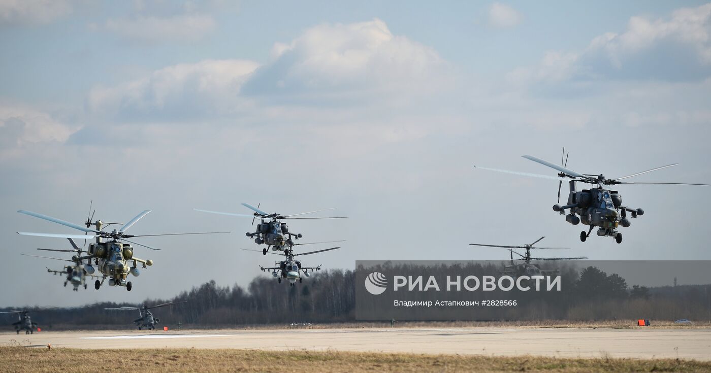 Совместная тренировка групп парадного строя авиации к Параду Победы