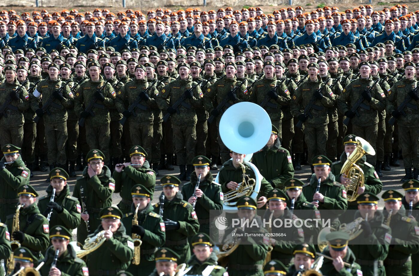 Тренировки в Подмосковье перед военным парадом 9 мая