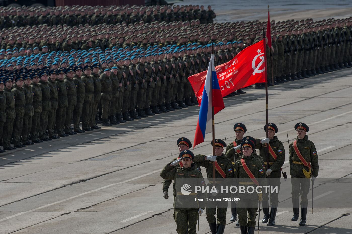 Тренировки в Подмосковье перед военным парадом 9 мая