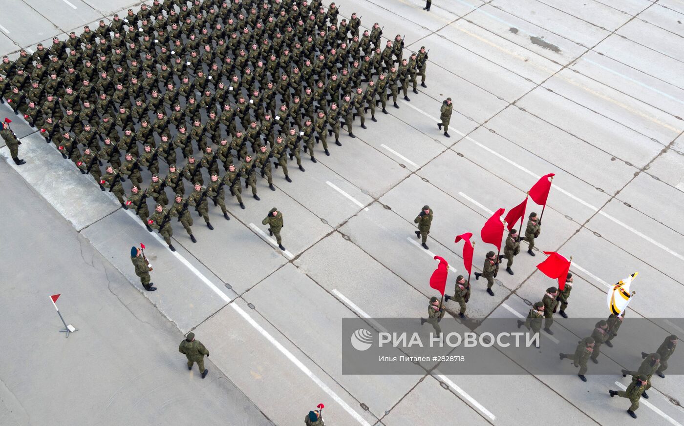 Тренировки в Подмосковье перед военным парадом 9 мая