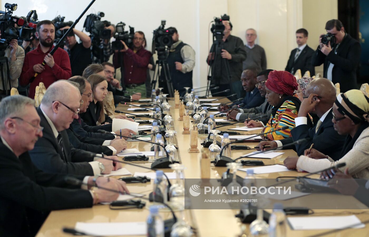 Встреча главы МИД РФ С. Лаврова с председателем Комиссии Африканского союза Н. Дламини-Зумой