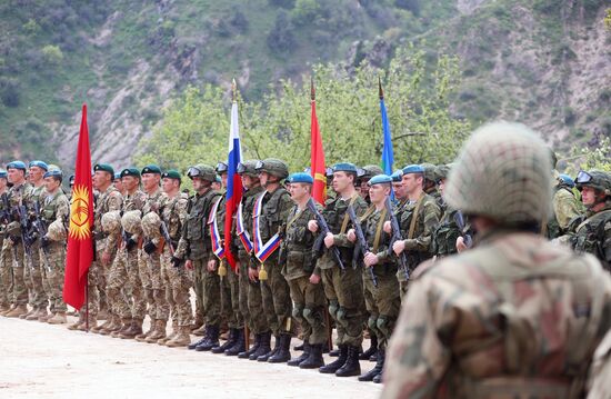 Учения стран ОДКБ "Поиск-2016" в Таджикистане