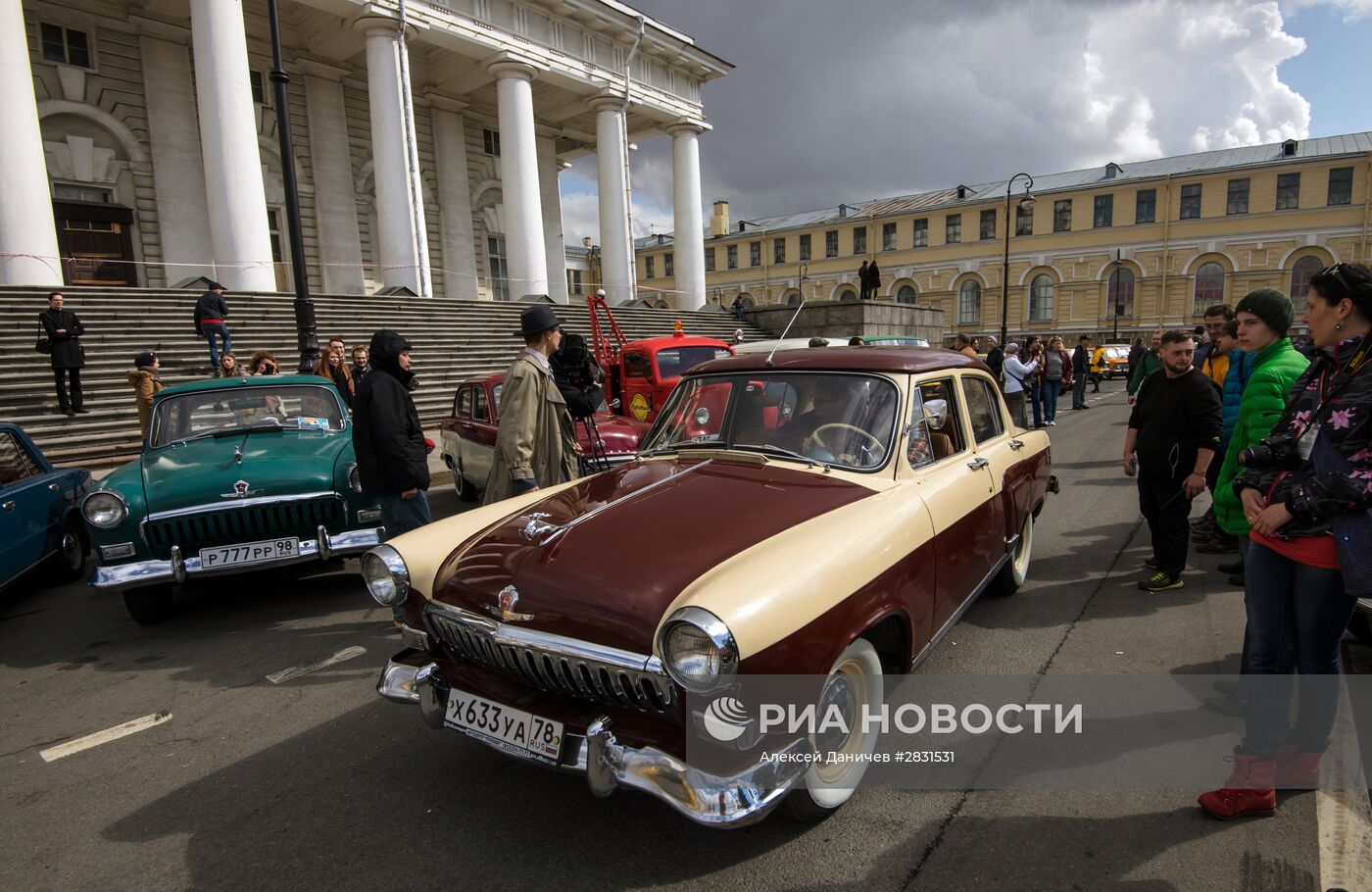 Выставка ретро-автомобилей в Санкт-Петербурге | РИА Новости Медиабанк