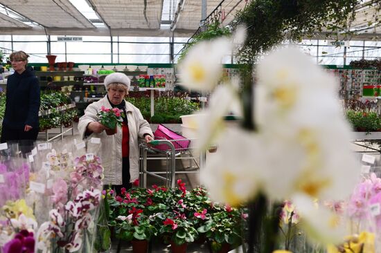 Мэр Москвы С. Собянин посетил ГУП "Мосзеленхоз"