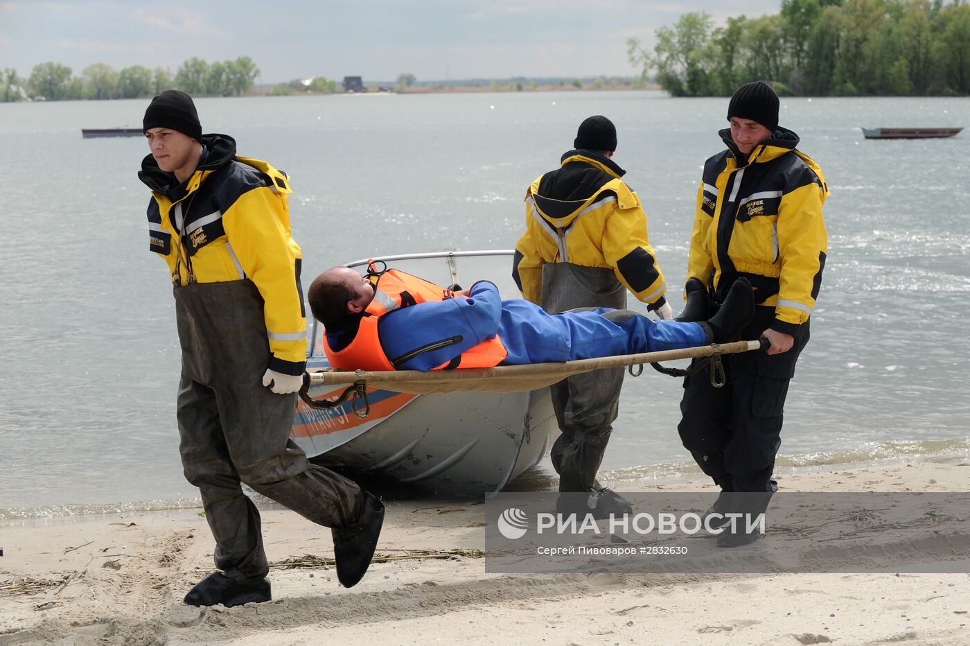 Учения МЧС в городах России