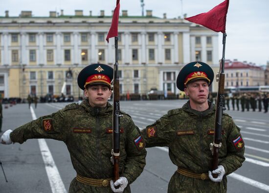 Репетиция пешей части военного парада Победы в Санкт-Петербурге