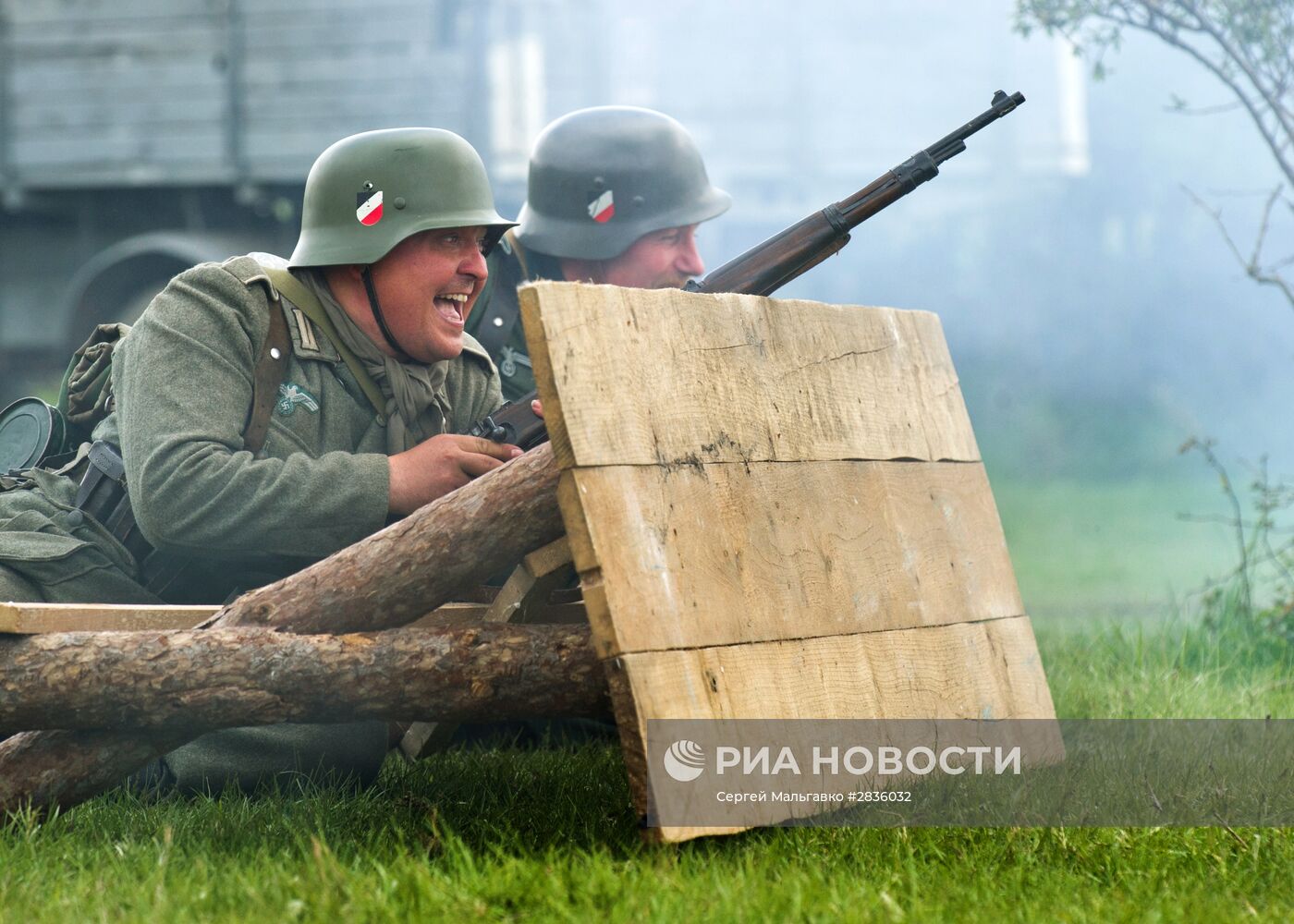 Реконструкция боев за освобождение Симферополя