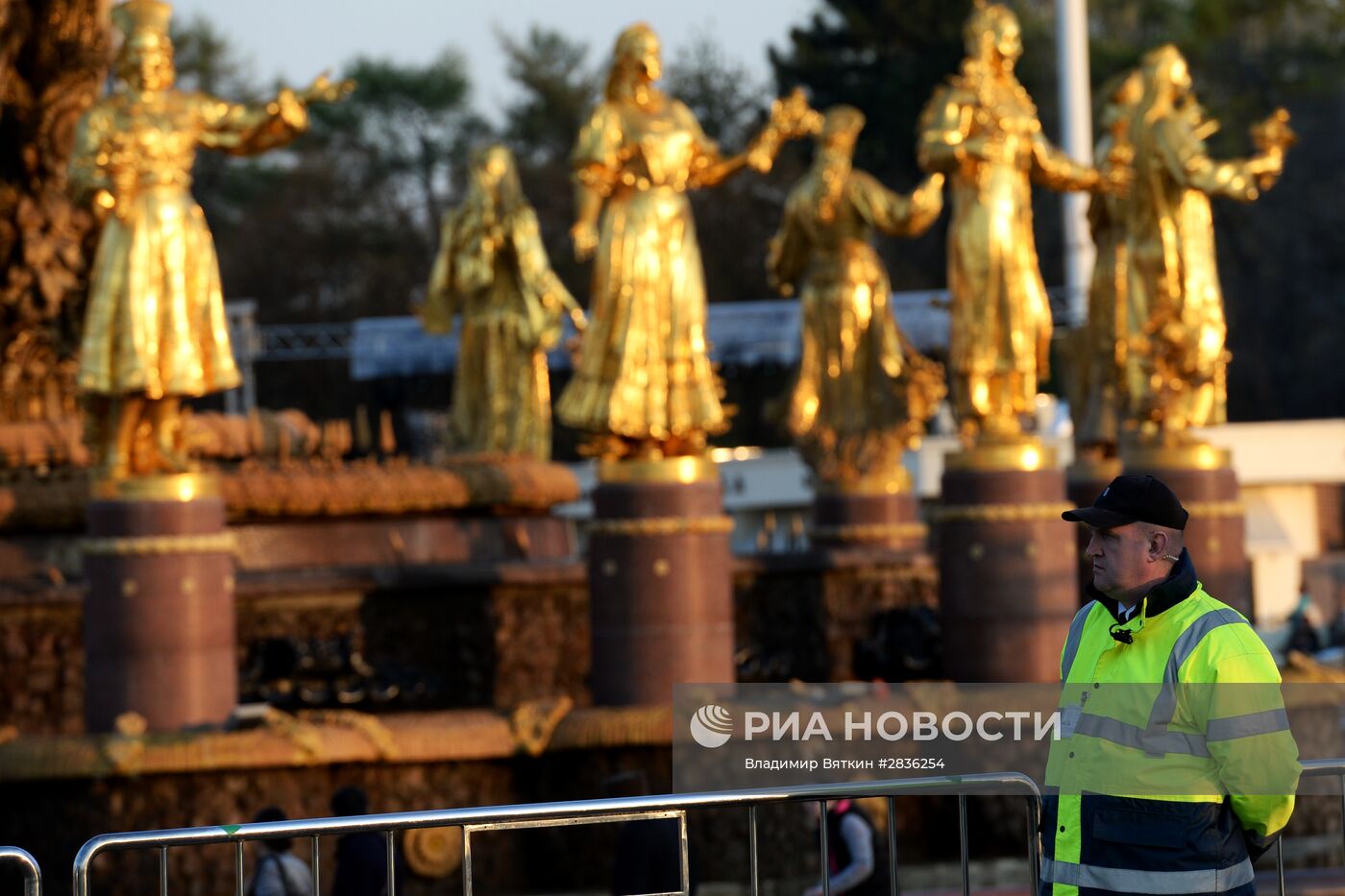 Запуск фонтанов на ВДНХ