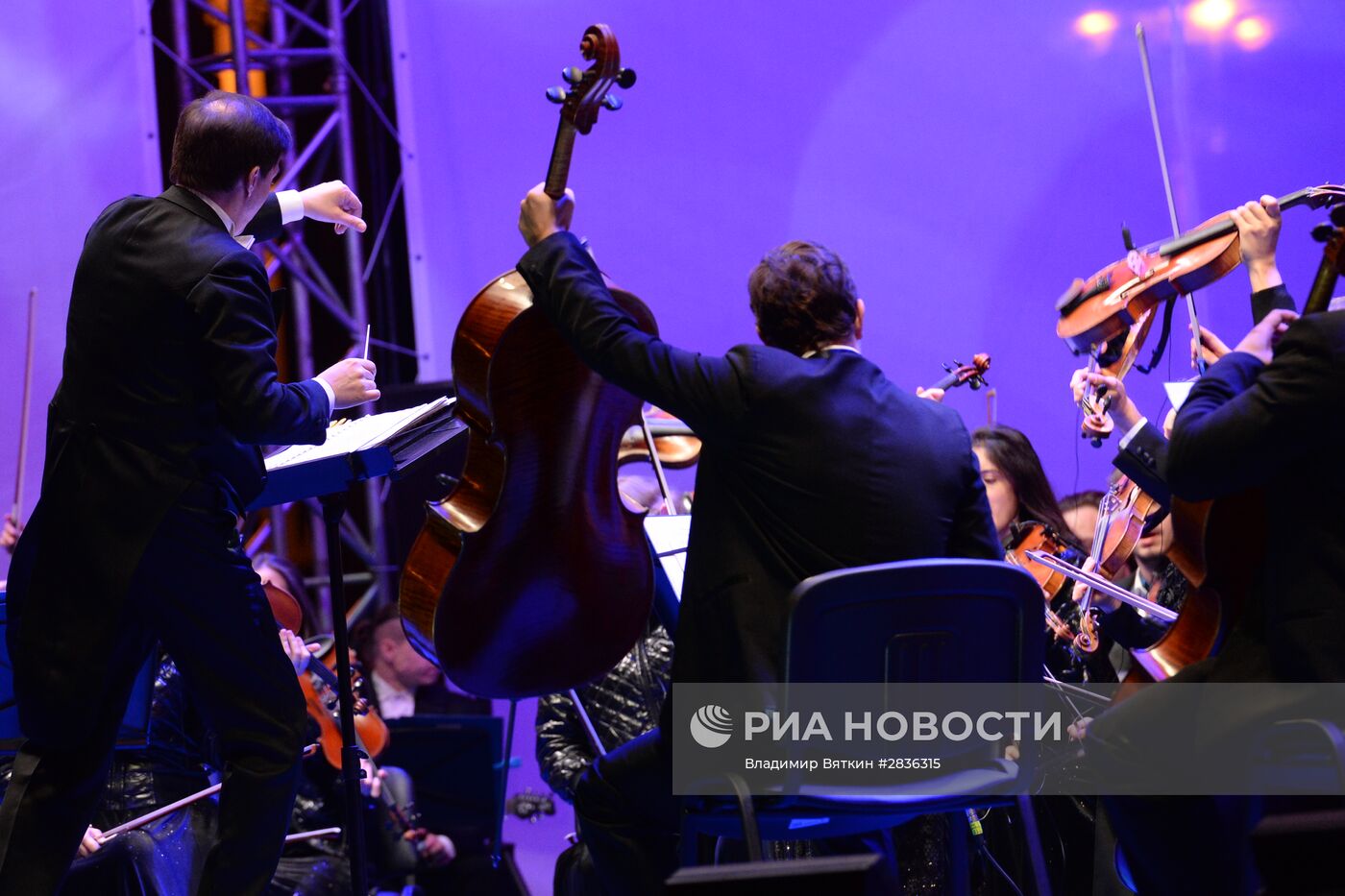 Запуск фонтанов на ВДНХ