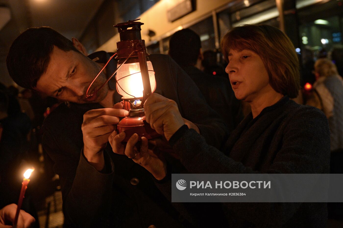 Встреча Благодатного огня в аэропорту Внуково