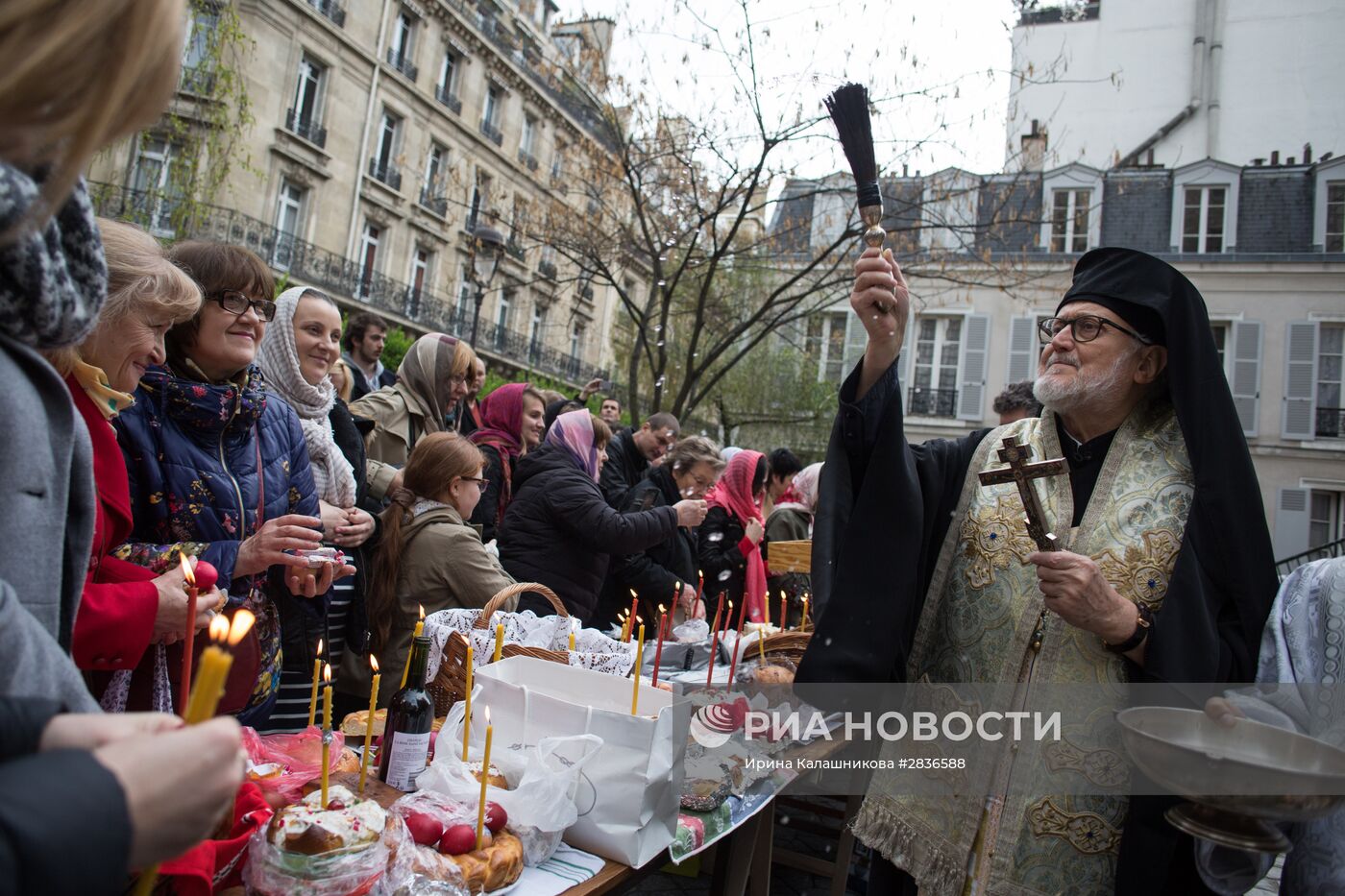 Празднование Пасхи в Париже