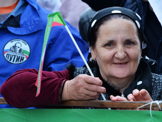 Митинг, посвященный Дню весны и труда, в Грозном